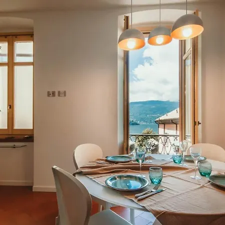 Loch - Lakeside L&b Apartment Verbania
