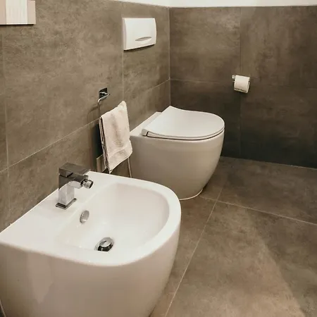 Loch - Lakeside L&b Apartment Verbania
